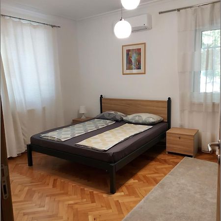 L&C- Location And Comfort In 2 Bdr Leilighet Sofia Eksteriør bilde